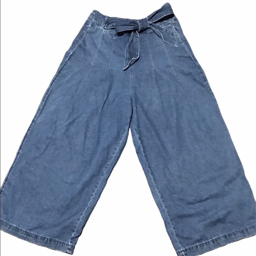 Cute crop fashion pants